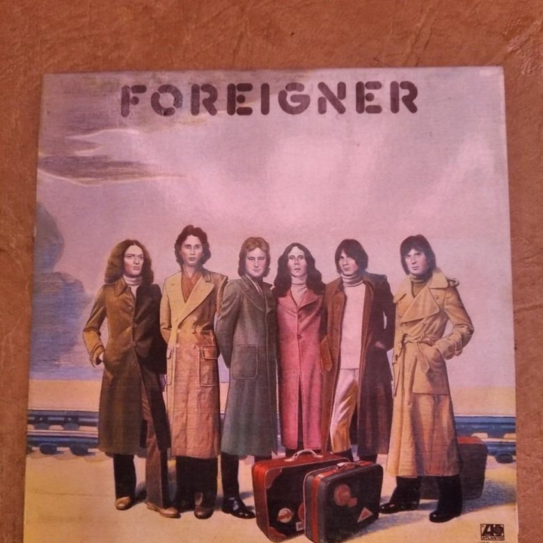 Группа foreigner альбомы. Foreigner Foreigner 1977. Foreigner head games 1979. Foreigner "Double Vision".