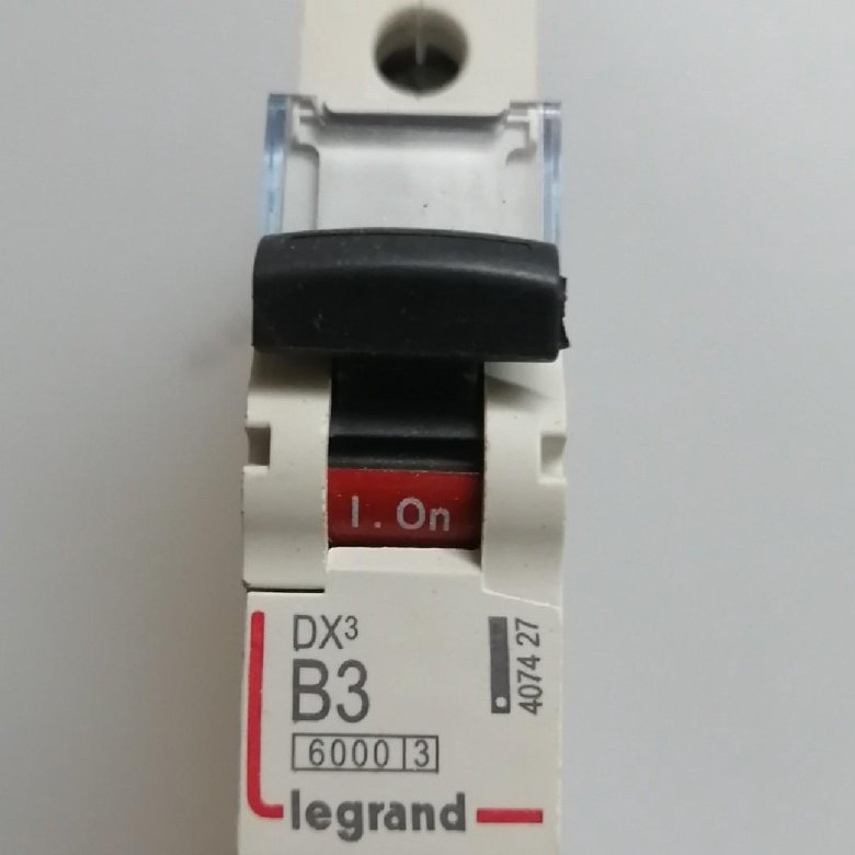 Выключатель legrand dx3. Legrand dx3, 410471, 40а. Legrand dx3, 410528, 40а.