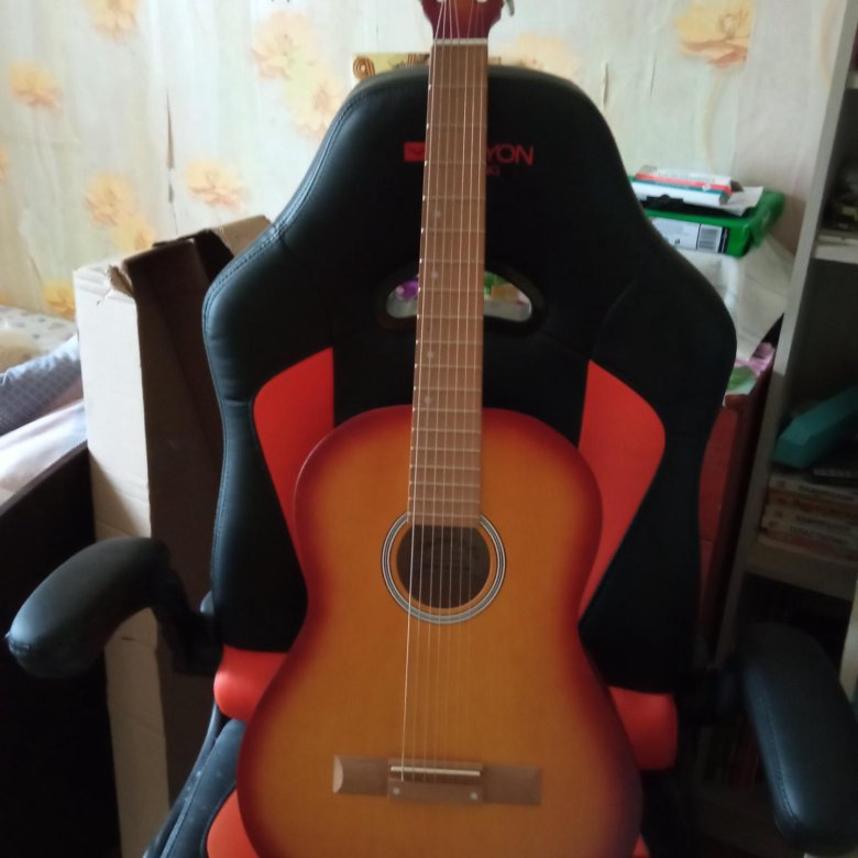 Продам акустическую гитару семиструнную – купить в Архангельске, цена 5 ...