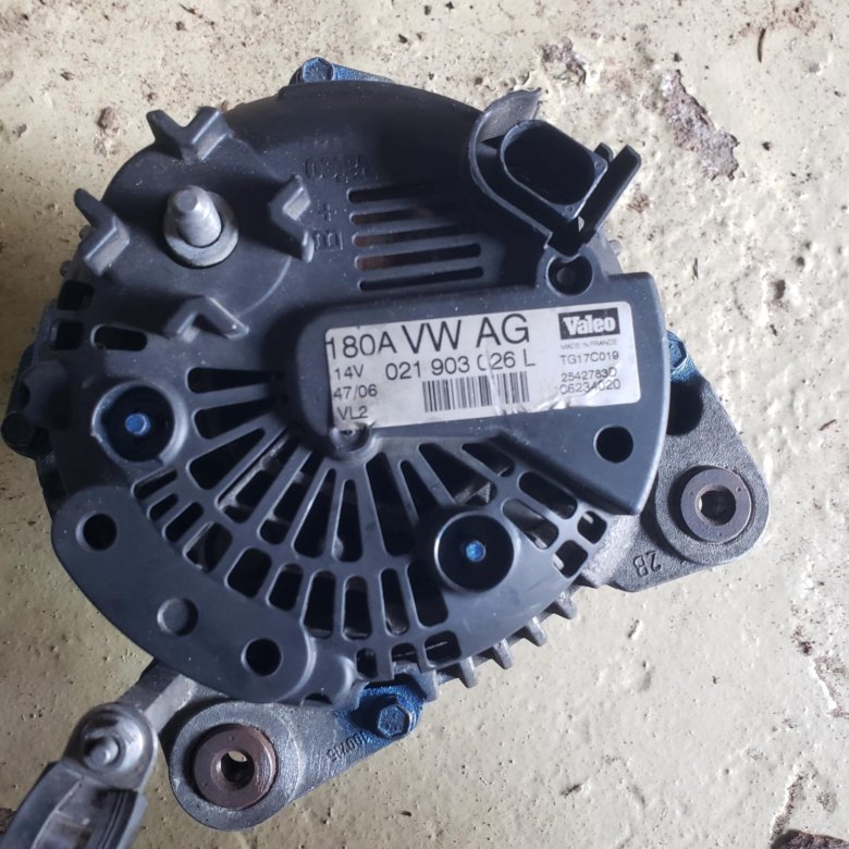 180 ампер. генератор ауди 180 ампер. сварка пит 180 ампер 4000ват. 4 генератор. генератор шкода йети.