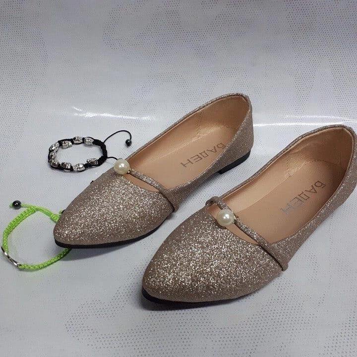 Грязные женские туфли. Авито лиловые балетки 40 раз. Цветные балетки прада. Обувь нижний новгород. Балетки черные 36 zs21s-3.