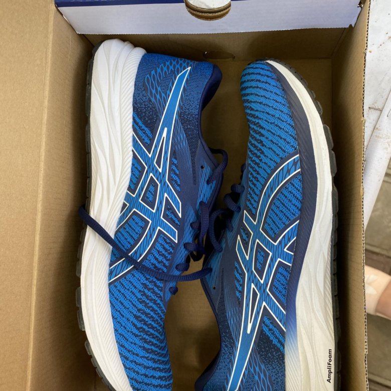 Кроссовки ASICS – купить в Краснодаре, цена 4 500 руб., дата размещения ...