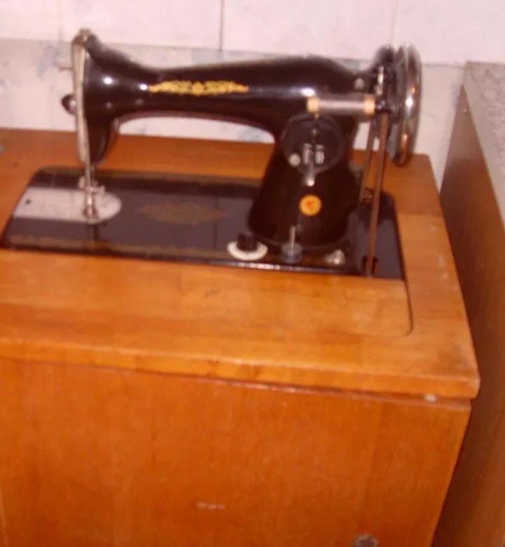 Швейная машинка подольск ножная фото
