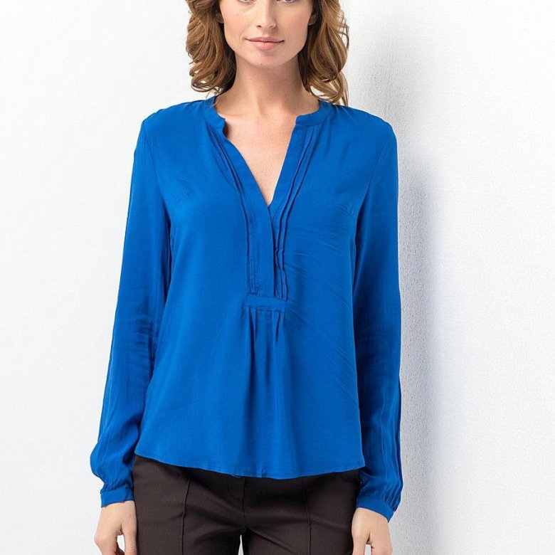 Блузка zarina. Блузка Zara синяя. Кофта блузка Zara. Синяя блузка с вырезом v-образным.