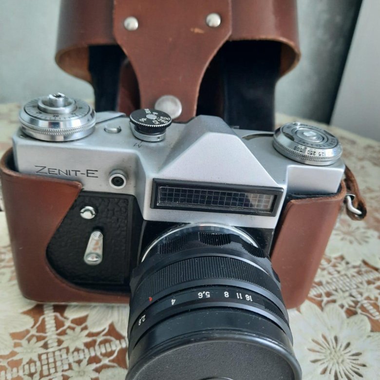 Пленочный фотоаппарат Зенит-Е и объектив Мир-1В – купить в Москве, цена ...