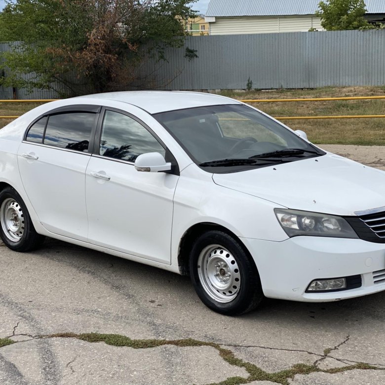 Geely 2013 седан ec7