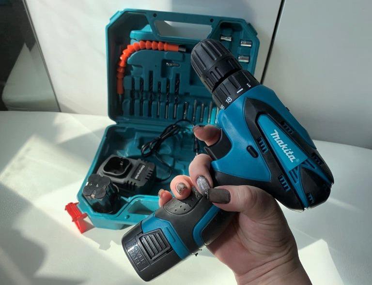 Шуруповерт 18V с набором бит Makita – купить в Москве, цена 3 490 руб ...