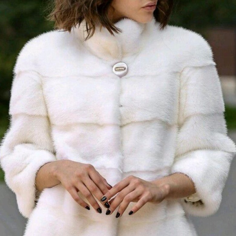 Furs crimea. Шуба Prance Classic Fashion Mink. Белый норковый полушубок Мелита. Шуба автоледи белая 2020. Белая норковая шуба автоледи.