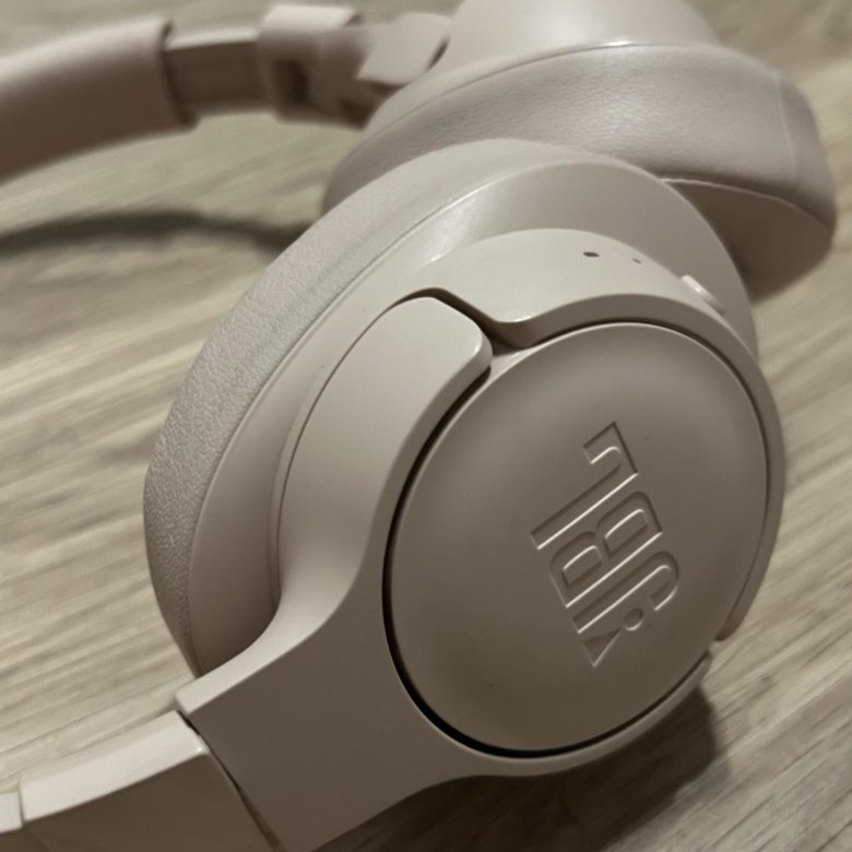 Jbl live 760nc. Jbl tune 710bt. Наушники jbl tune 710bt. Наушники накладные bluetooth jbl tune 710bt. Jbl tune 710bt.