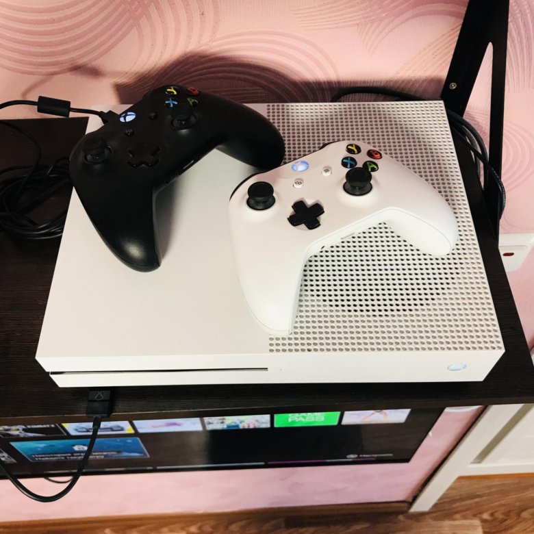 Xbox one s – купить в Орске, цена 23 000 руб., дата размещения: 07.08. ...