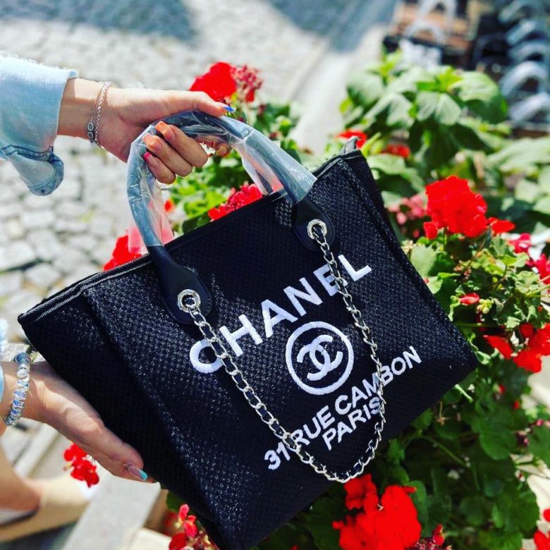 Сумка Chanel с цветами