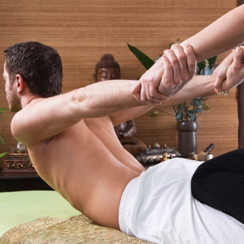 Массаж мужчинам полный. Спортивный массаж. Спа для мужчин. Массаж фото. Тайский массаж.