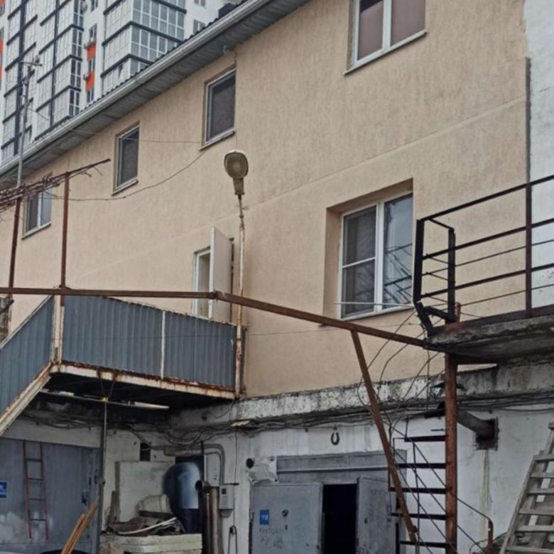 Дом под ключ в Новороссийске гараж