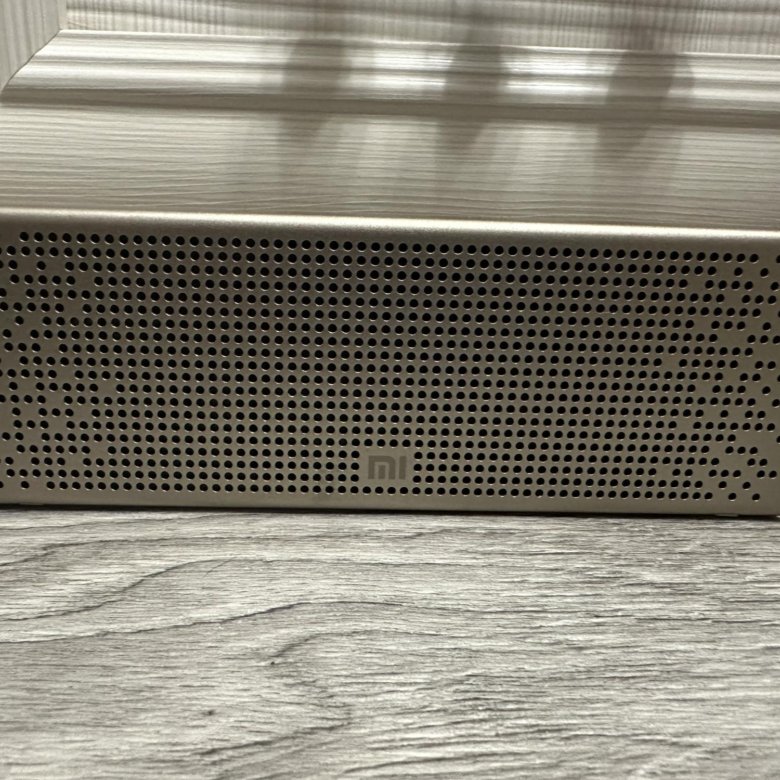 Портативная колонка Xiaomi MDZ-15-DB, Gold – купить в Москве, цена 3 ...