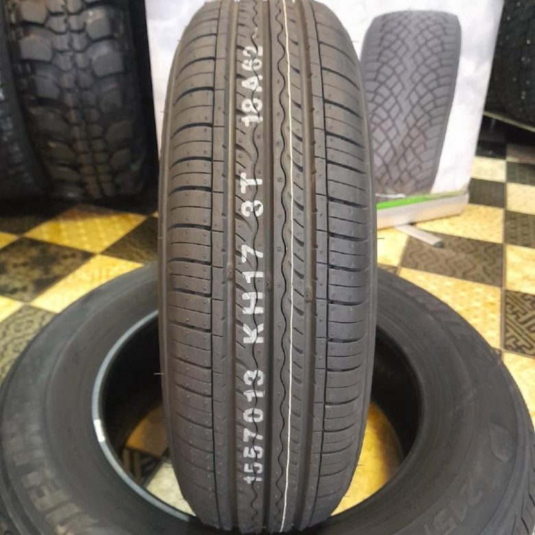 215/65r16 98h Kumho Ecowing es31. Автомобильная шина Kumho Solus kh15 145/70 r13 71t летняя. Автомобильная шина Kumho Solus kh17 175/70 r14 88t летняя. Автомобильная шина Kumho Solus kh17 175/80 r14 88t летняя.