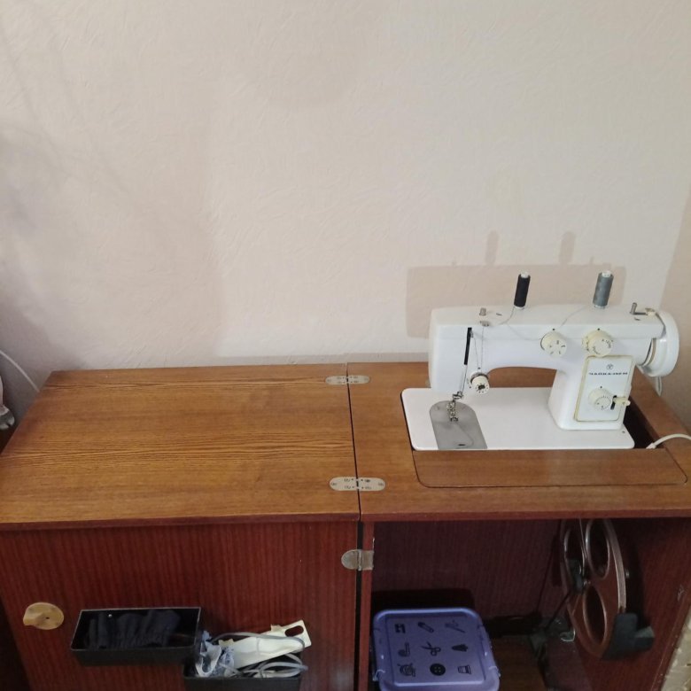 Швейная машина чайка - 142 М – купить в Краснодаре, цена 4 500 руб ...