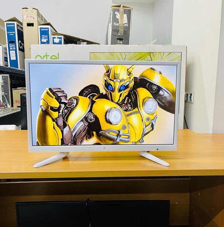 Белый Телевизор Hi 24” USB HDMI DVB-T2 – купить в Москве, цена 6 999 ...
