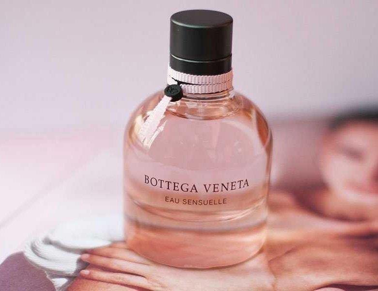 Итальянские бренды духов. Парфюм Боттега Венета Сенсуэль. Bottega Veneta Парфюм 30 ml. Аромат Ботега вендетта. Итальянская туалетная вода для женщин.