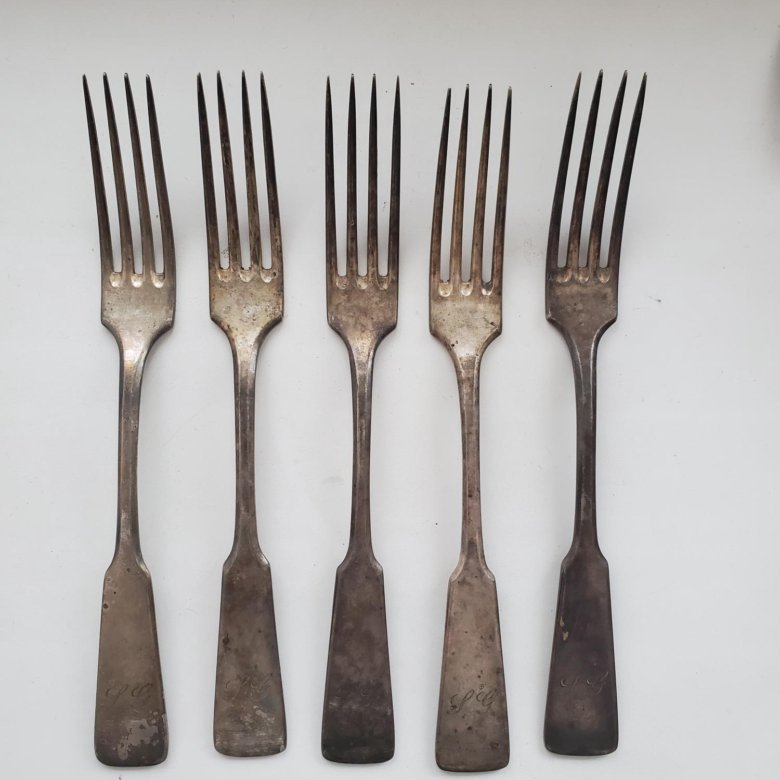 Советская вилка с адмиралтейством. Вилка столовая «cremona». Алюминиевые вилки. Вилки 2023. Вилки столовые,ссср,мельхиор.