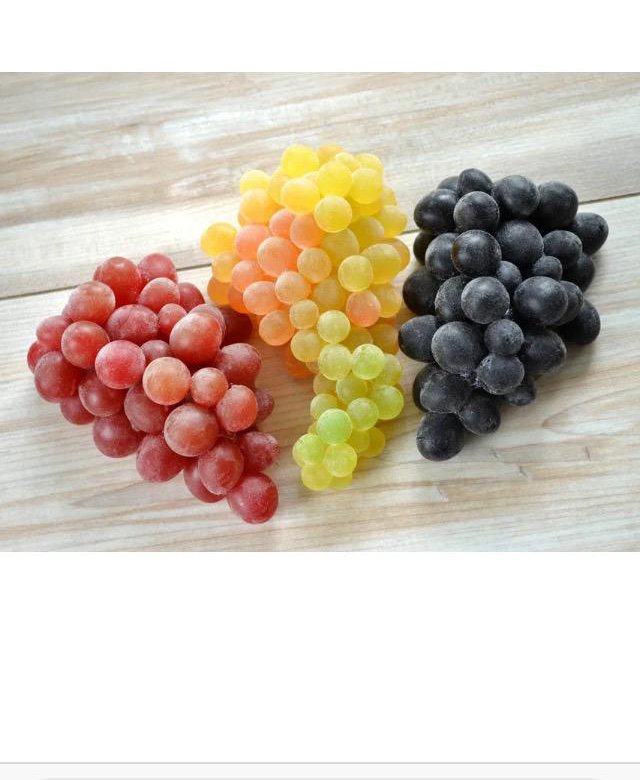 виноград из мыла ручной работы. мыльный букет с виноградом. мыло гроздь винограда. мыло виноград. мыло виноград.