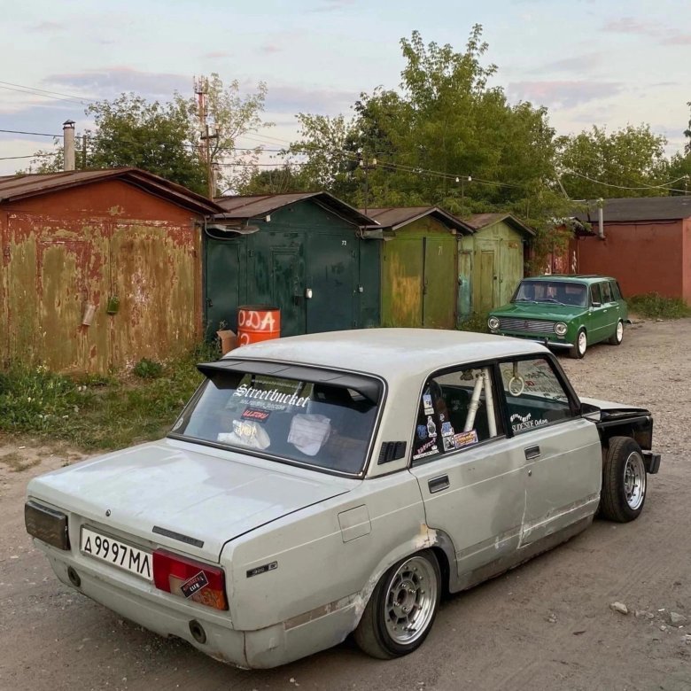 Разобранные жигули