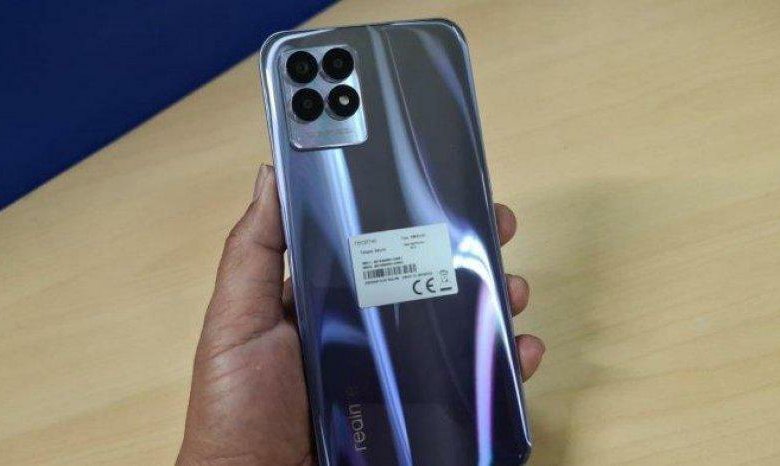 Realme 8i фото телефона