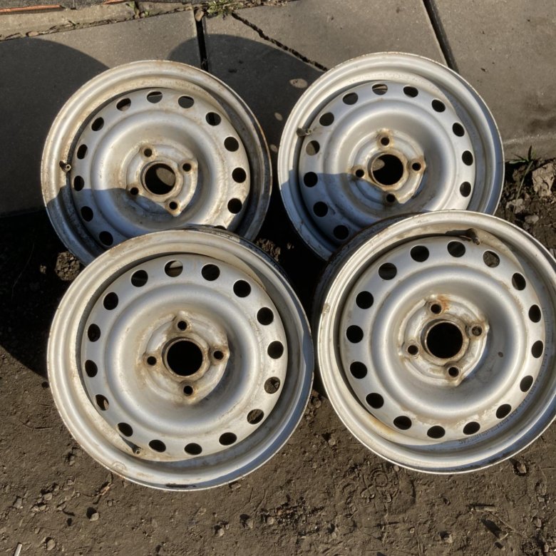 Диски 4x100 r14 – купить в Москве, цена 3 000 руб., продано 27 июля ...