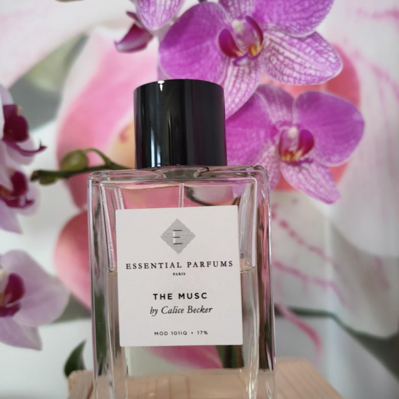 Essential parfums отзывы покупателей. The Musc от Essential Parfums. Сивервак Москва Парфюм.