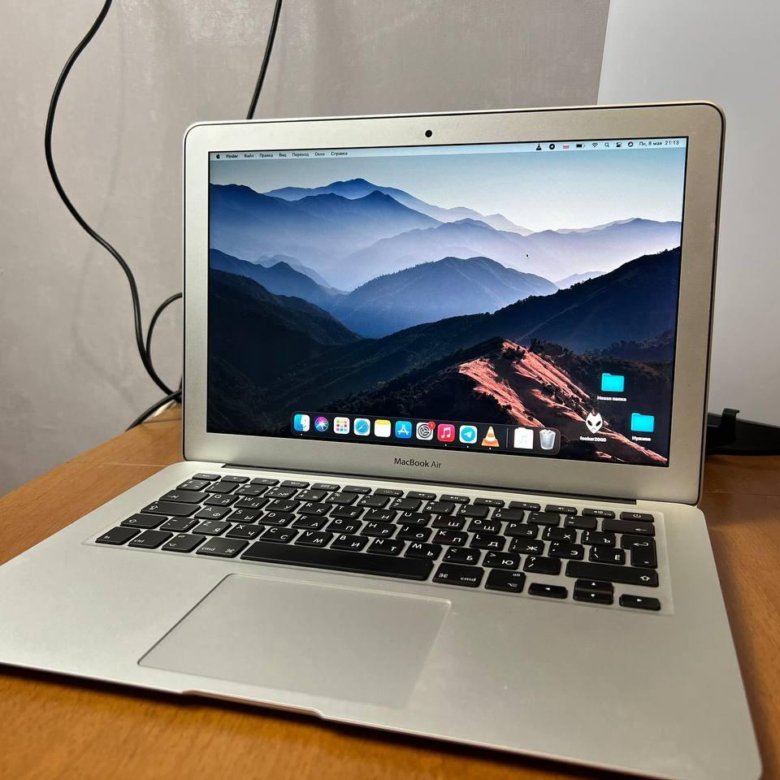 Macbook air 13 early 2015