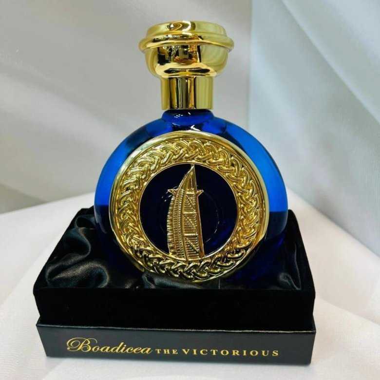 Boadicea the victorious blue. Boadicea the Victorious Blue Sapphire. Boadicea the Victorious "Blue Sapphire Burj al arab Edition" 100 ml. 24к сапфир Парфюм. Старые духи сапфир.