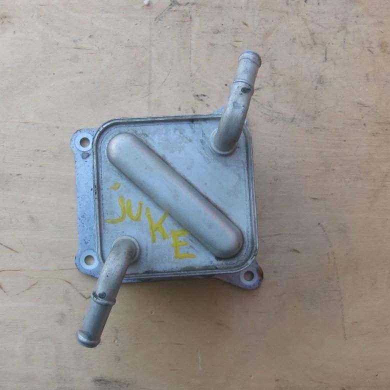 Теплообменник акпп mitsubishi outlander 3. Теплообменник на акпп мицубиси аутлендер. Теплообменник вариатора. Теплообменник на 016 вариатор ниссан. Теплообменник вариатора.