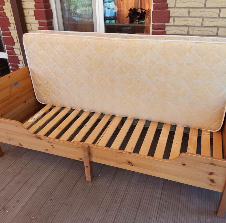 Кровать из IKEA деревянная 1-местная с матрасом – купить в Апрелевке ...