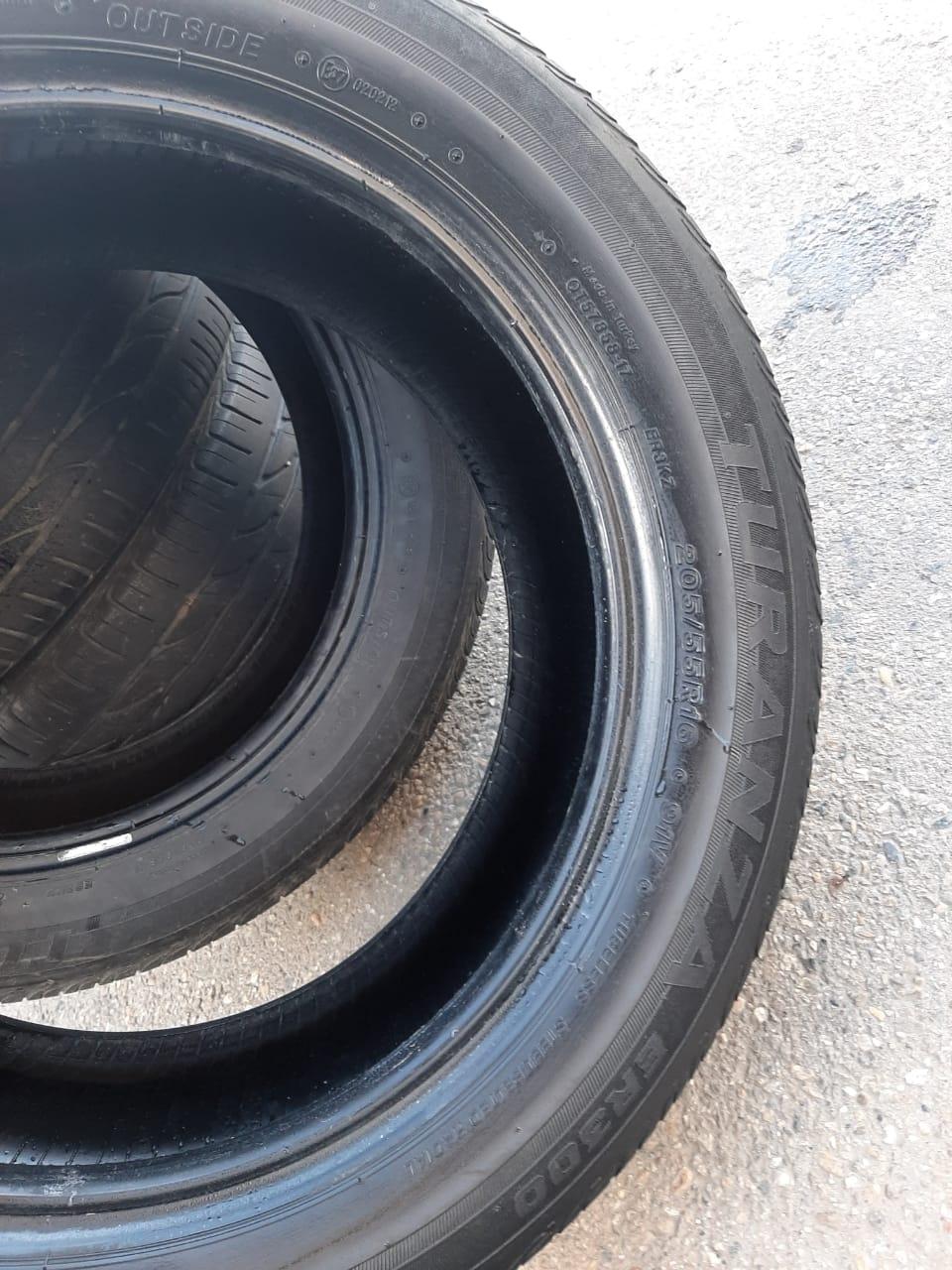 Летние шины 16 в краснодаре. Bridgestone Turanza er300 195/55 r15. Bridgestone Turanza 195/55 r15. 195/55 R15. Бриджстоун Туранза ер 300 195 55 r15.