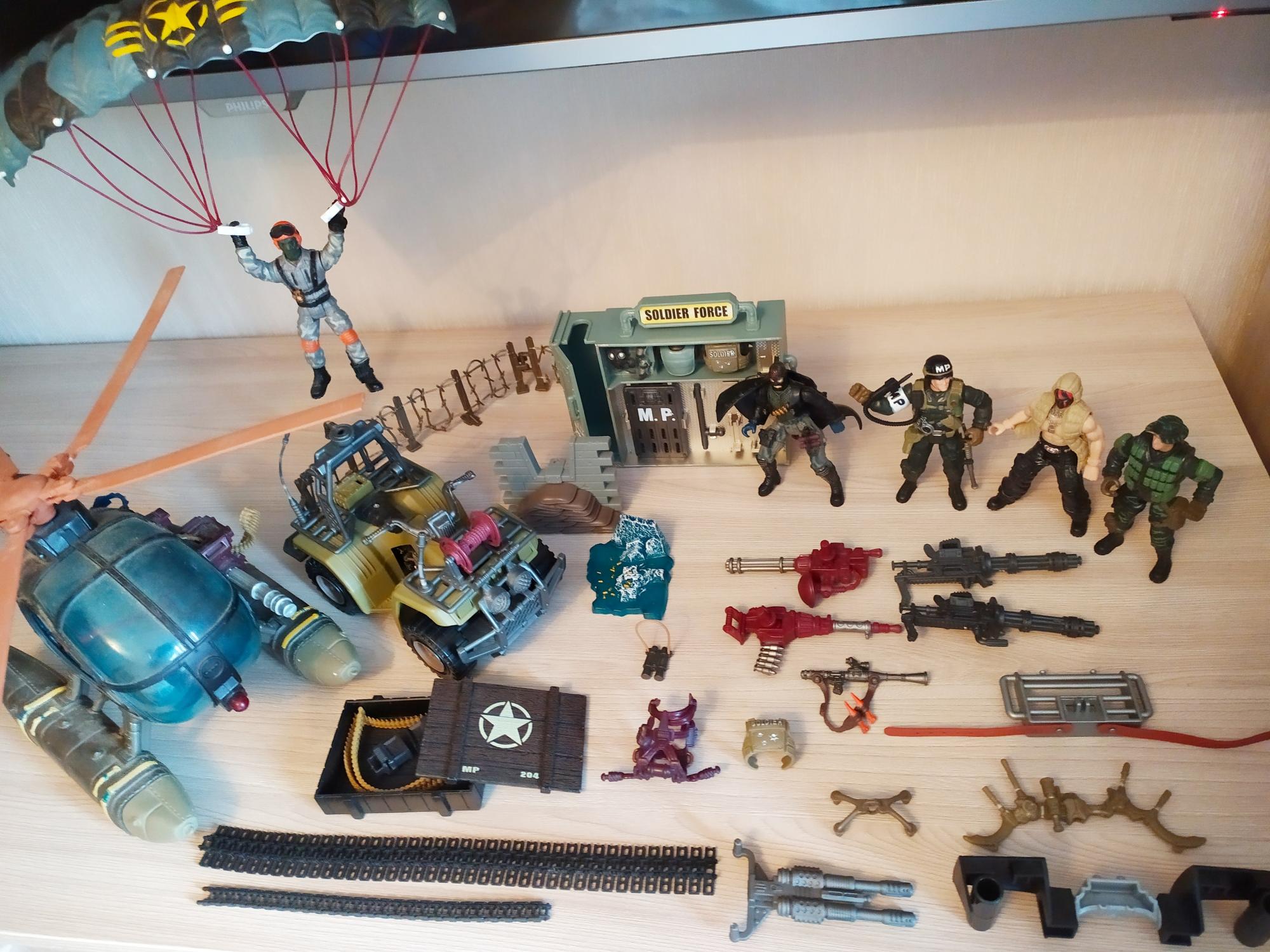 Игры солдатики игрушки. Трансформеры hasbro studio series. трансформеры игрушки хасбро студио сериес. трансформеры hasbro studio series 01. трансформеры хасбро студиос сериес 42.