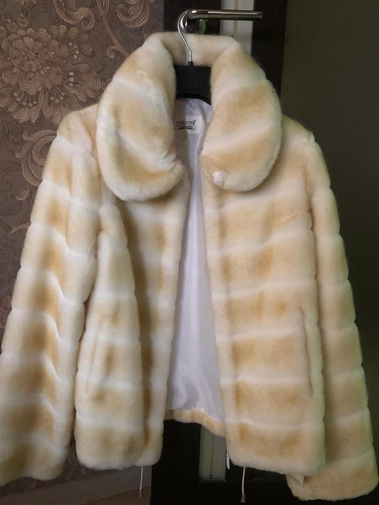 Продам шубу новую