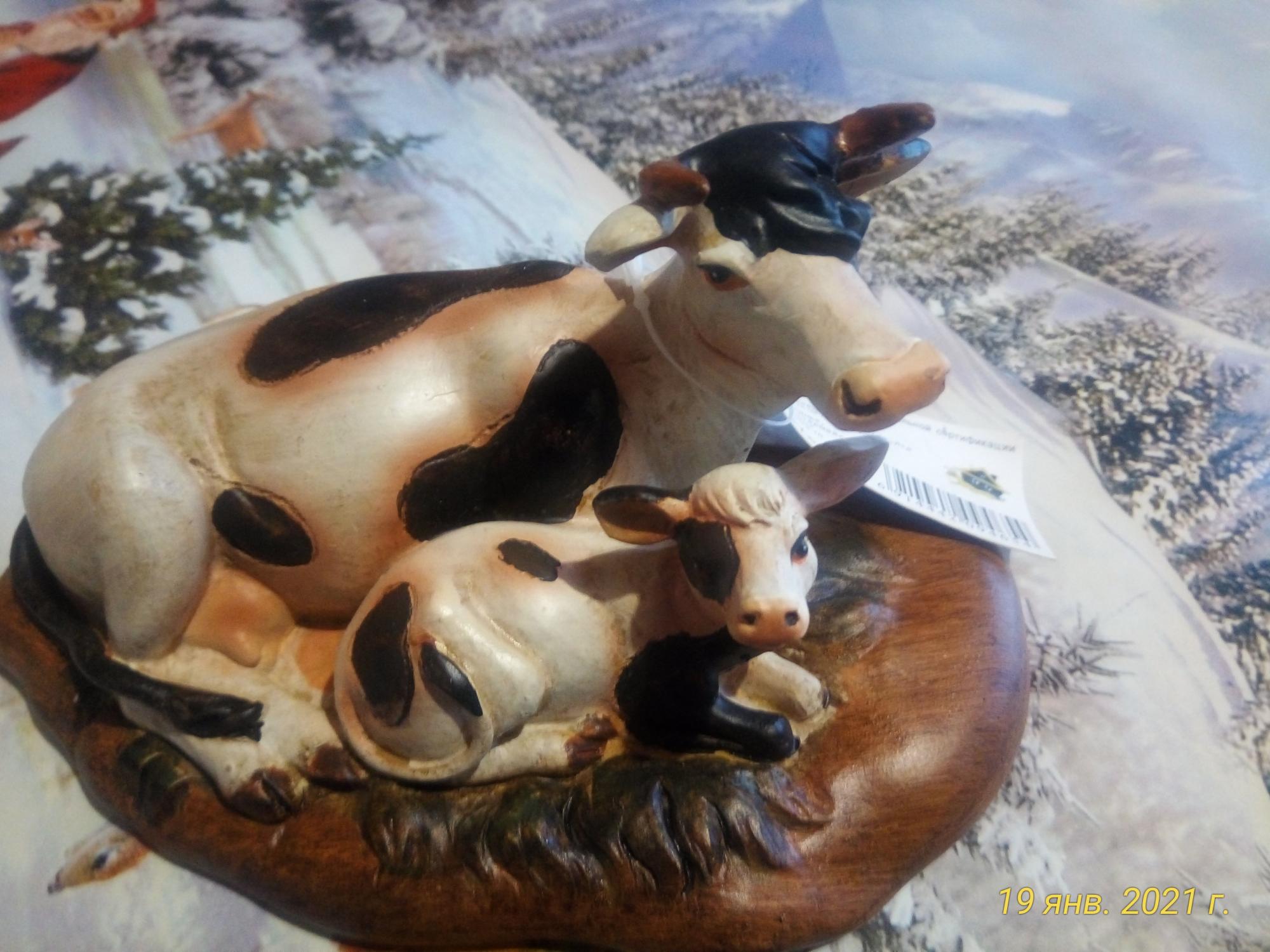 Статуэтка.Корова с теленком - фотография № 2