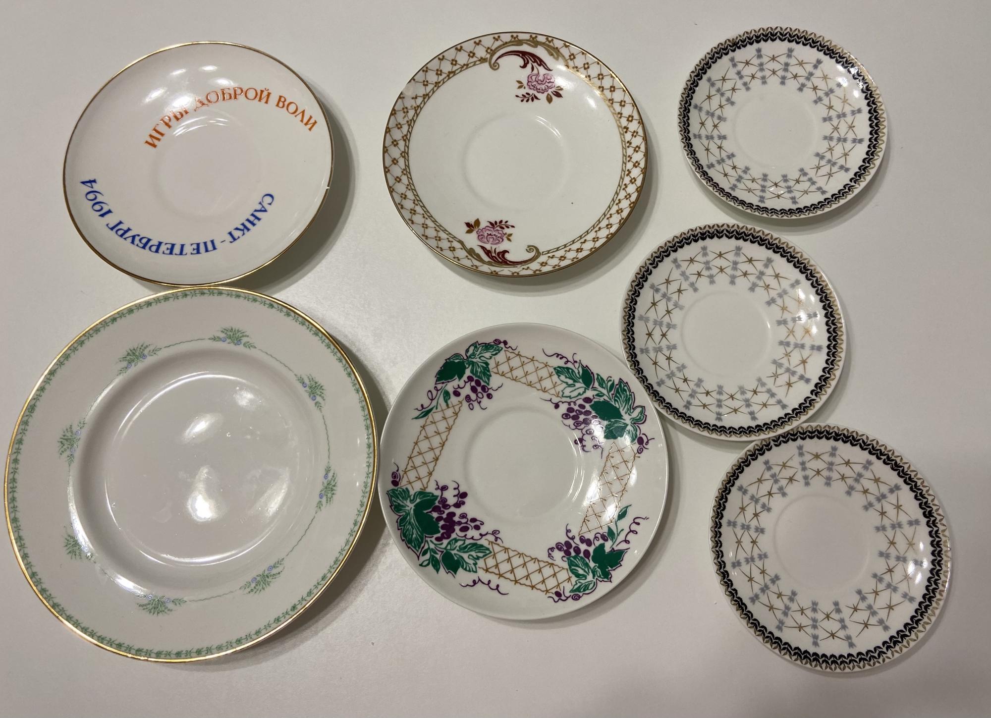 Рига сервиз тет а тет ссср. Модная посуда 2022. Посуда 2023. Посуда 2023. Дулево тет а тет кофейный сервиз.