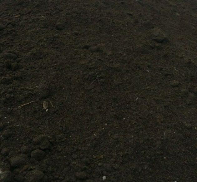 Чернозем грунт глина с доставкой - фотография № 2