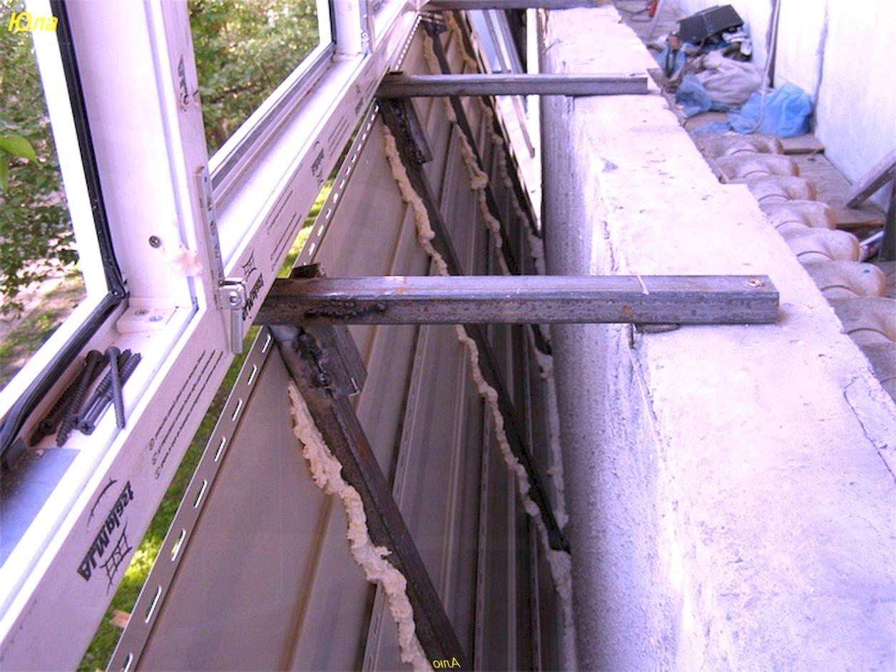 Утепление балкона окна. Монтаж пластиковых окон на балконе. Крепление оконной рамы на лоджии. Крепление стеклопакетов на балконе. Монтаж пластикового балкона.