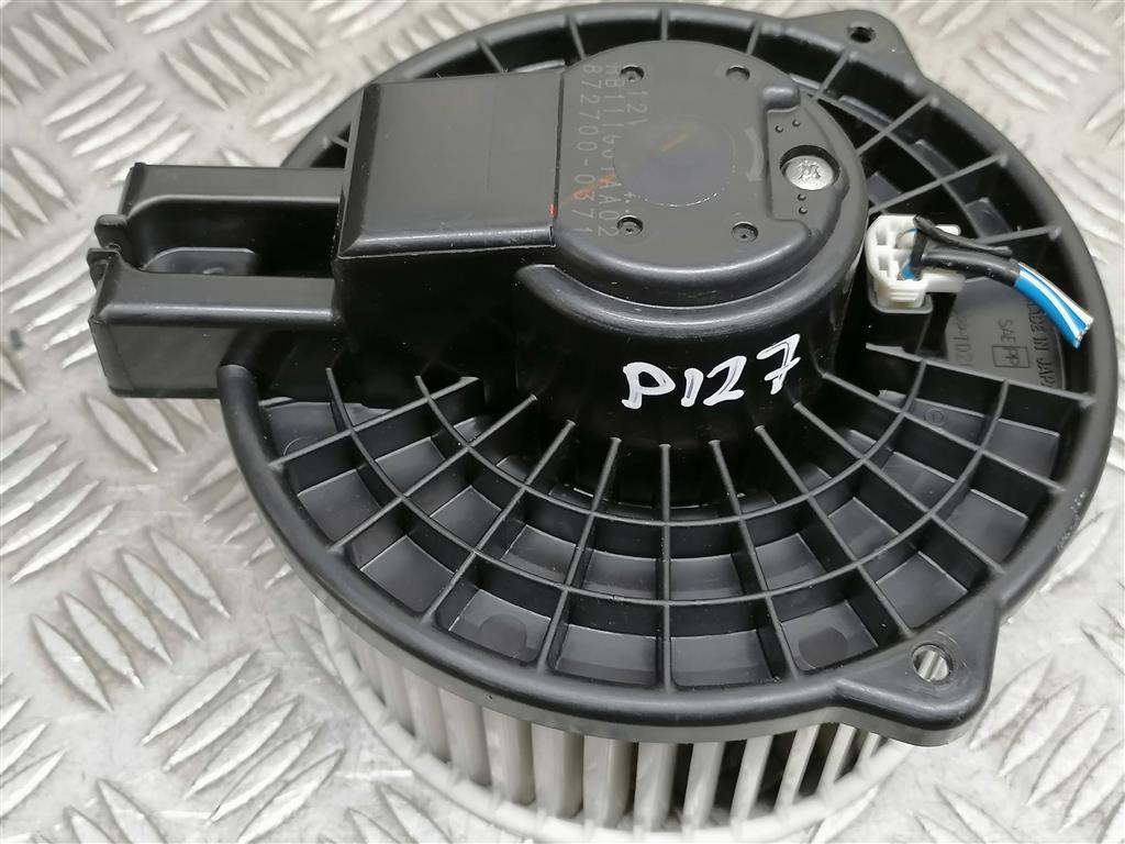 Мотор печки мазда 6 gg. Моторчик печки мазда 3 bm. Мотор печки geely gc6. Печка мазда 6 gj. Мазда 6 gj радиатор печки.