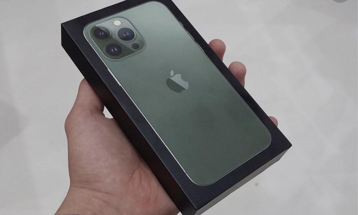 Iphone 13 pro alpine green