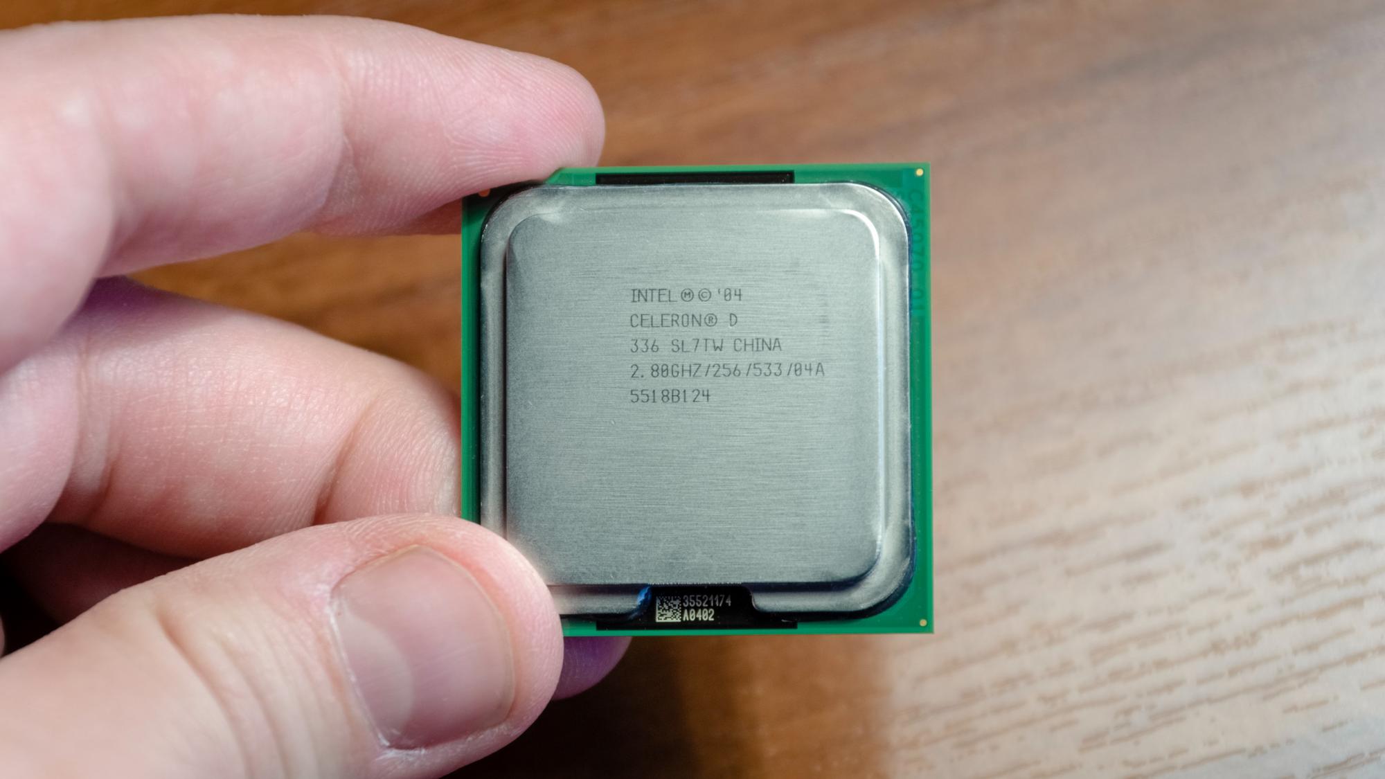 Celeron d. Intel Celeron d 336 Prescott lga775, 1 x 2800 МГЦ. Celeron d 336. Intel Celeron d 330 Prescott (2667mhz, s478, l2 256kb, 533mhz) – Malay. Intel Pentium 4 511 Prescott lga775, 1 x 2800 МГЦ.