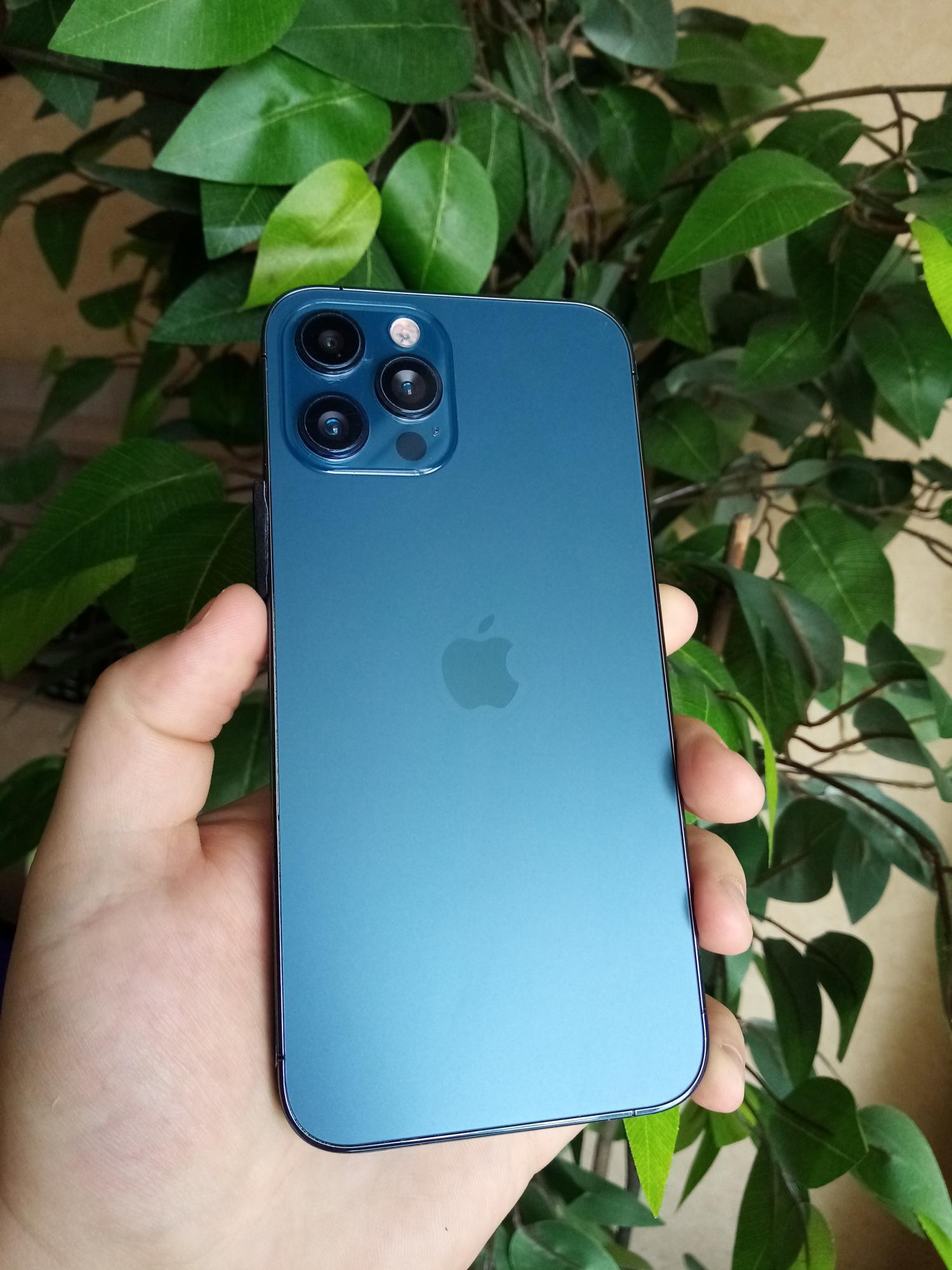 Iphone 15 pro blue. Айфон 12 про Макс синий. Айфон 12 про Макс 128 ГБ синий. Айфон 12 Pro Max синий. Айфон 12 про Макс 256 синий.