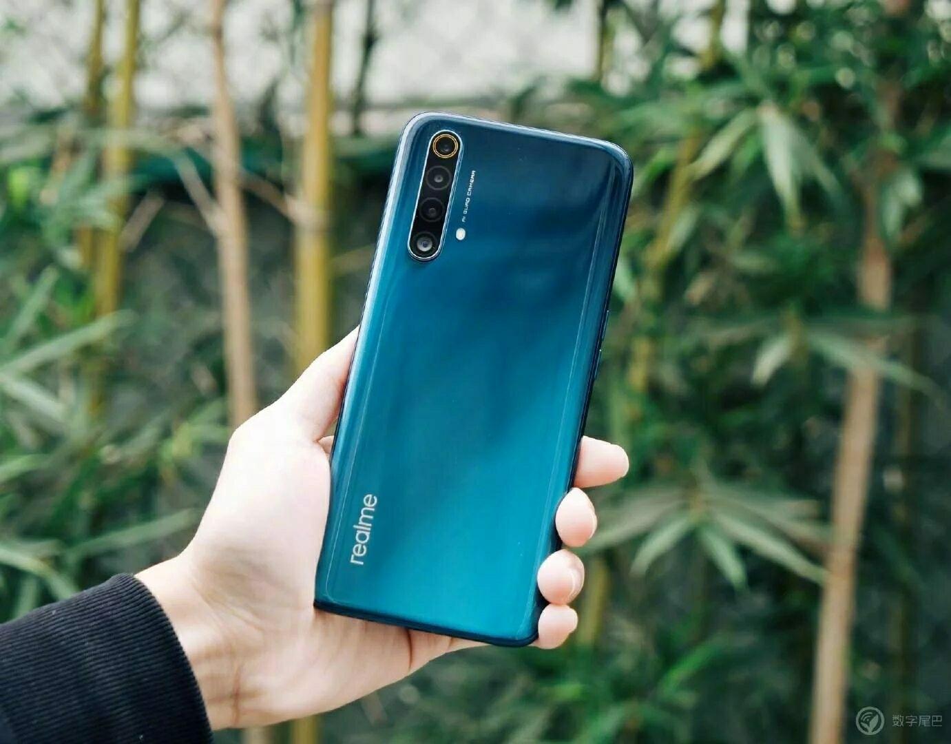 Realme 8 фото