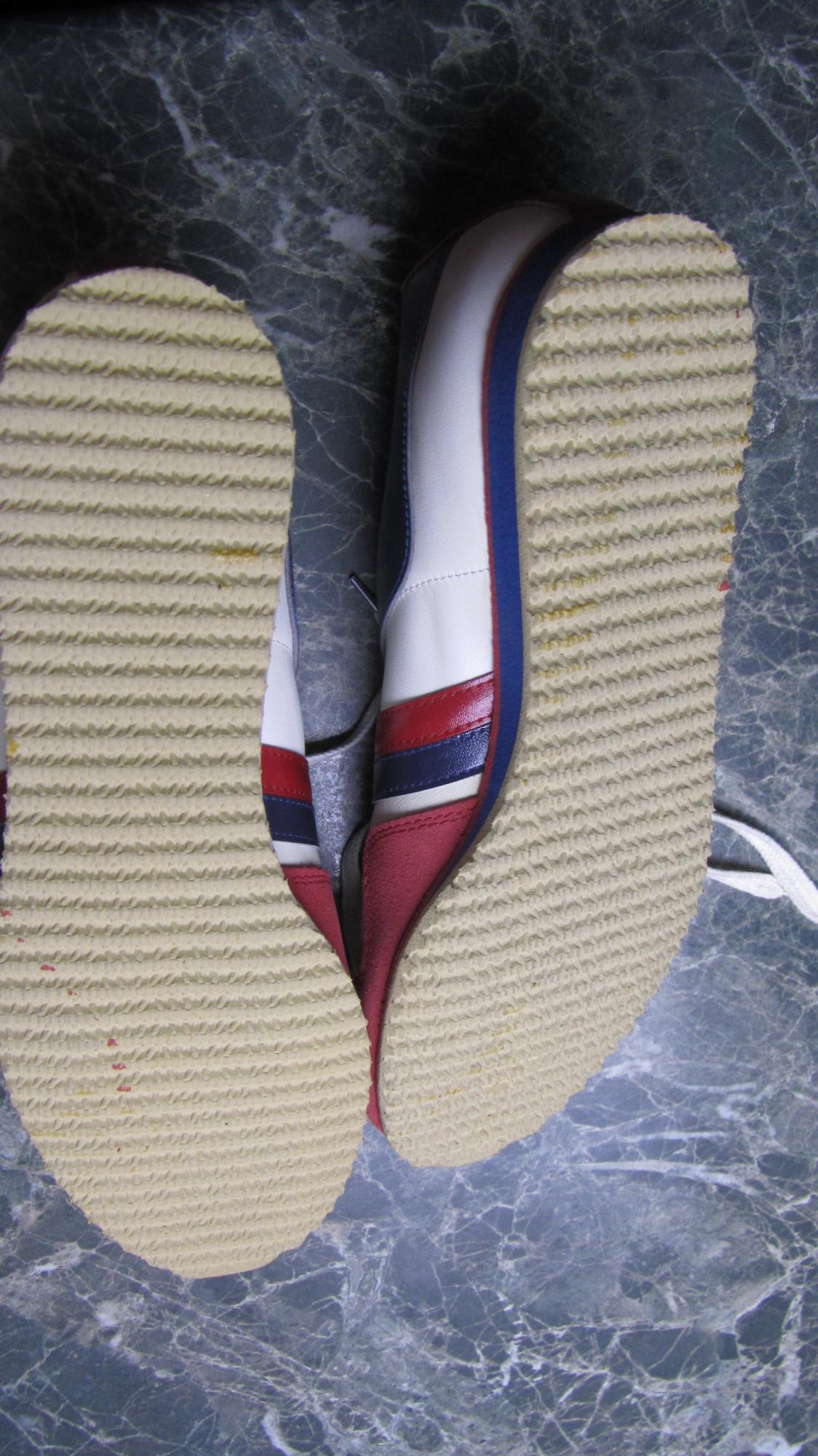 Олдскульные кроссовки Botas купить в Москве, цена 14 000 руб ...