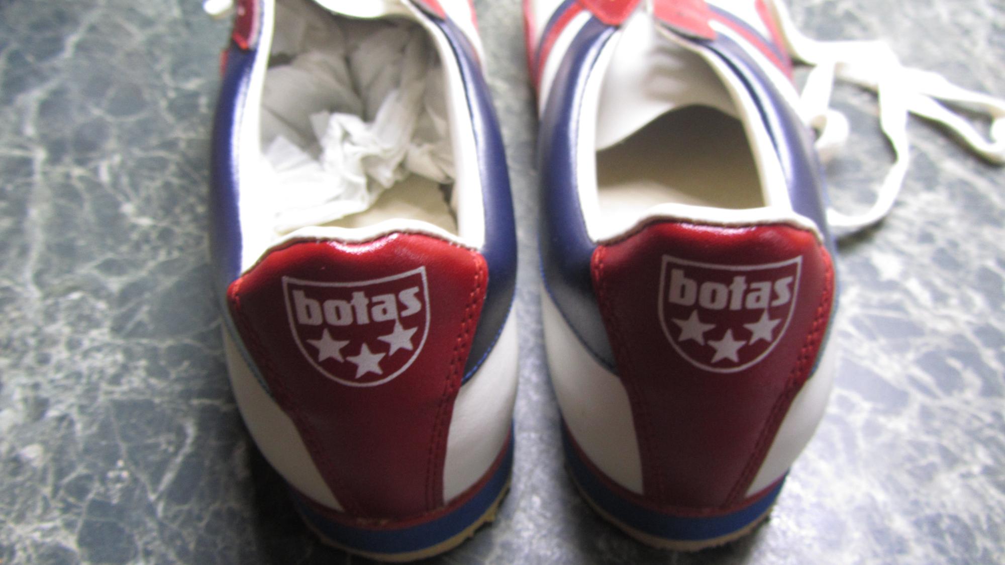 Олдскульные кроссовки Botas купить в Москве, цена 14 000 руб ...