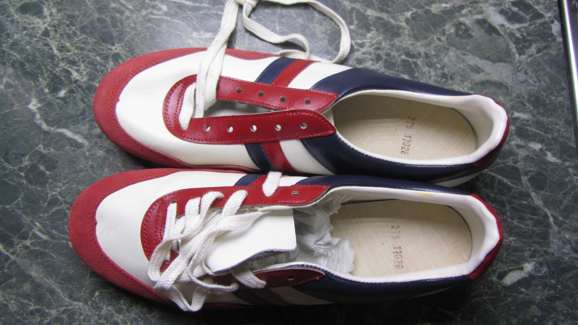 Олдскульные кроссовки Botas купить в Москве, цена 14 000 руб ...