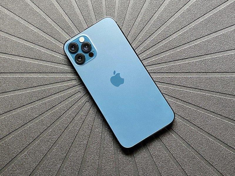 Iphone 12 pro Валдбериес