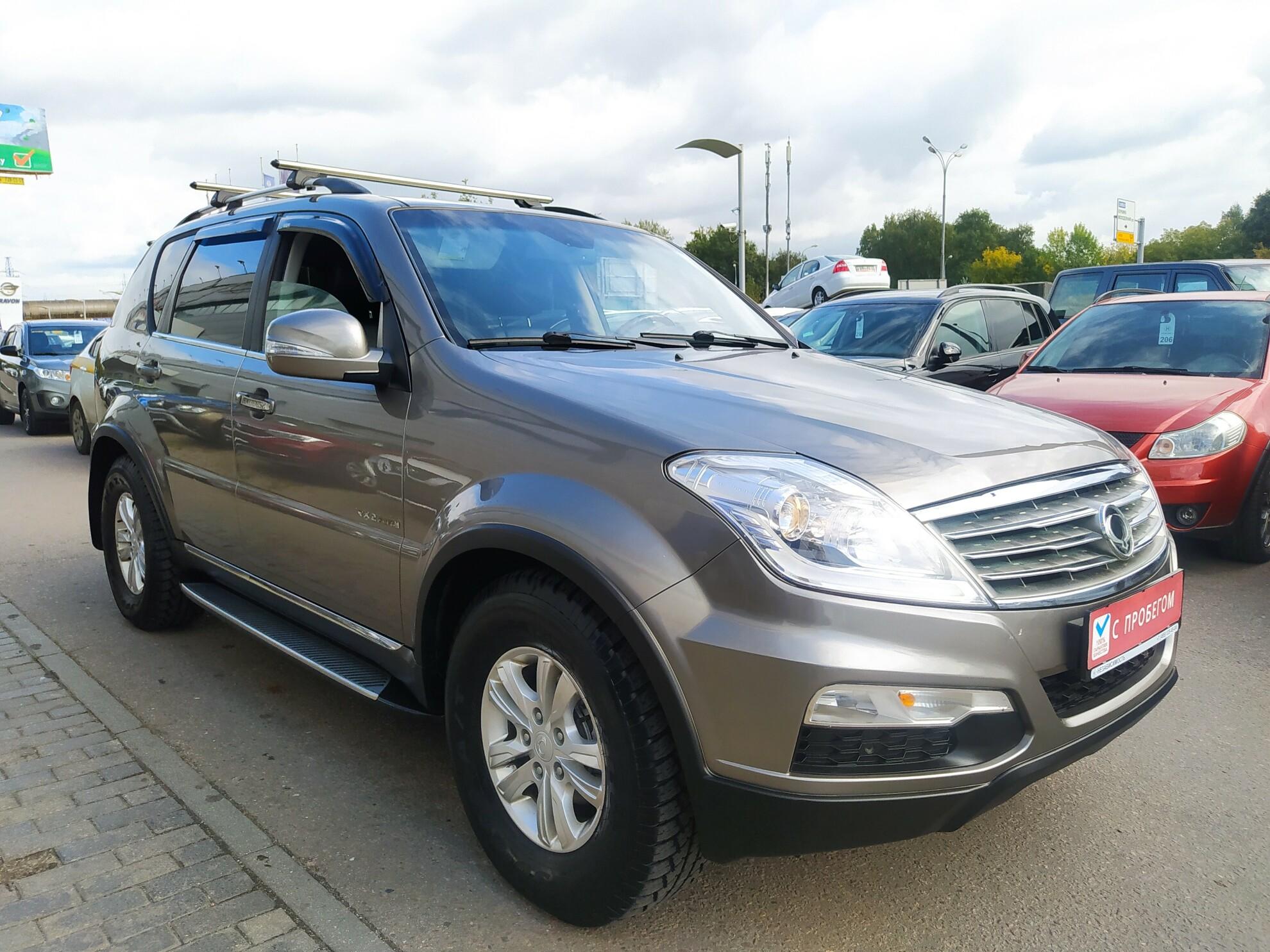 Санг енг рекстон с пробегом. SSANGYONG Rexton 2012. SSANGYONG Rexton 3.2 at, 2009,. SSANGYONG Rexton 2012 2.7 дизель. SSANGYONG Rexton 2014.